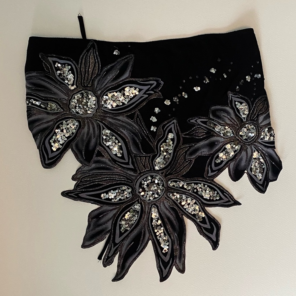 Floral open back crop top